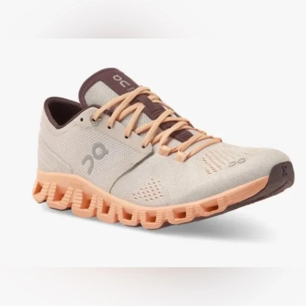 On Running Cloud X Women Sneakers - Picture 3 of 11